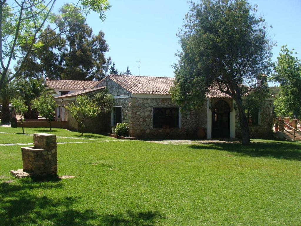 Complejo Rural Puerto Penas Hotel Aroche Exterior foto